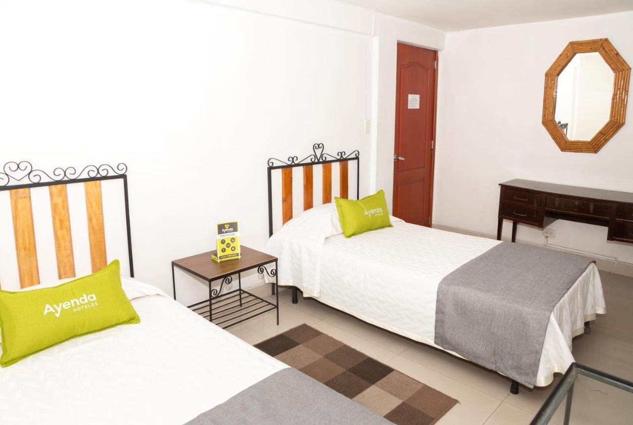 Ayenda 1131 Casa Valencia Hotel Manizales Bagian luar foto